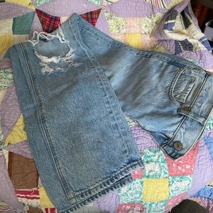 American Eagle Mom Jeans